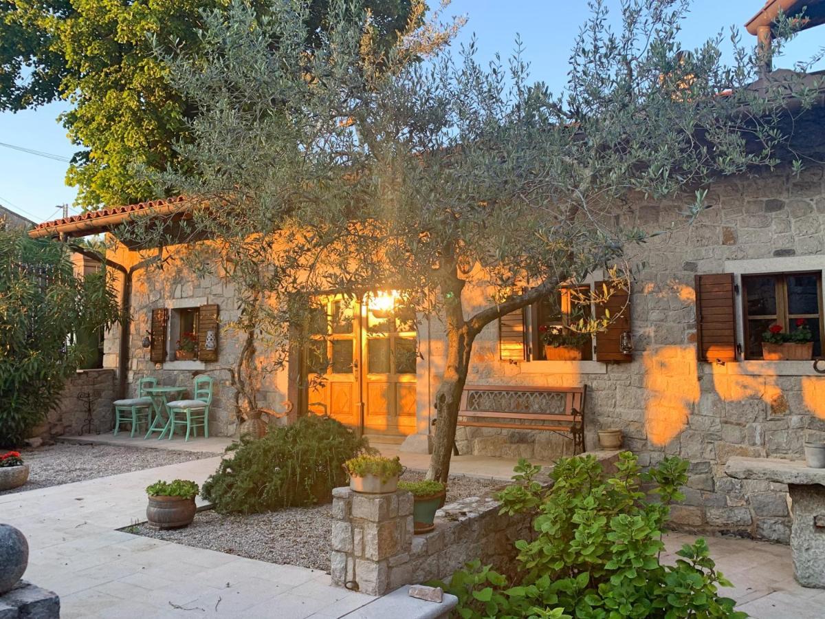 Skerlj Wine Estate Guest House Tomaj ภายนอก รูปภาพ
