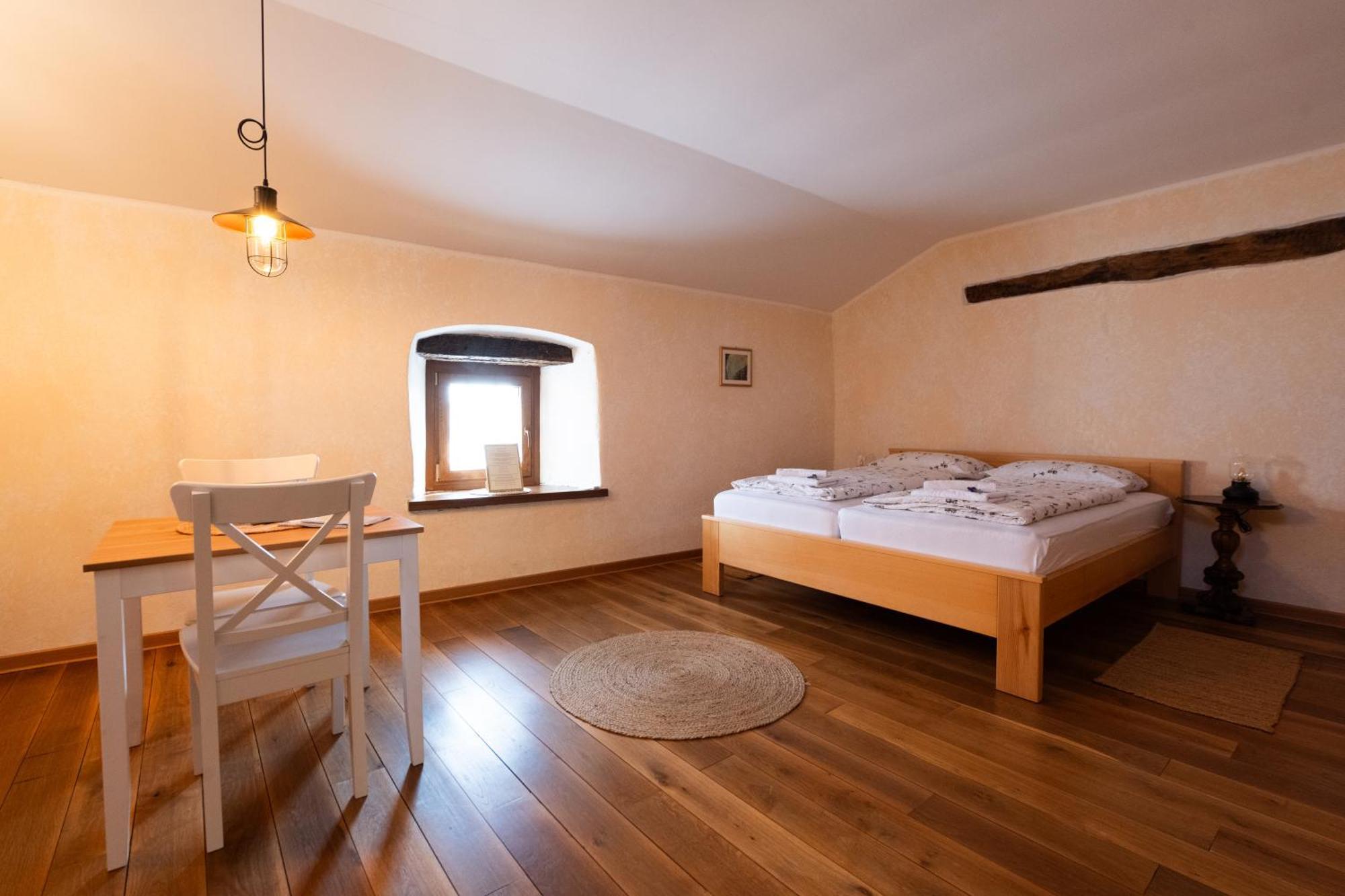Skerlj Wine Estate Guest House Tomaj ภายนอก รูปภาพ